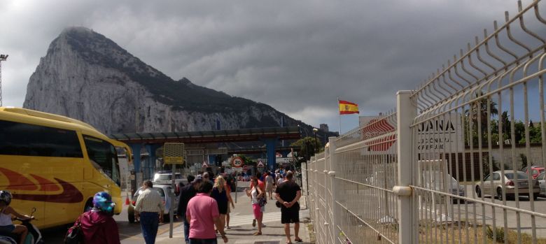 Un Guardia Civil de La Línea: “¿La solución? ¡Cerrar la Verja!”