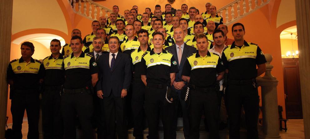 La Policía Local de Sevilla: sin patillas ni coleta… ni coches patrulla para vigilar