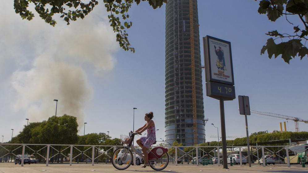 La Torre Pelli aún carece de contenido a seis meses de su inauguración