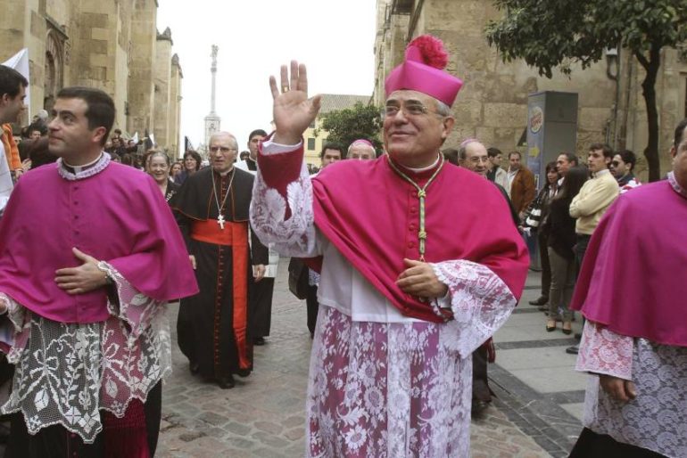 Las denuncias al Papa contra el obispo de Córdoba por homofobia