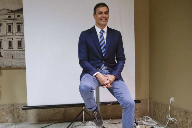 Los barones recelan de las intenciones de Sánchez pero optan por mantener la tregua